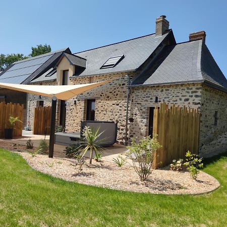 La Douce Halte - Gites Avec Spa Ou Sauna Saint-Ouen-Des-Toits Экстерьер фото