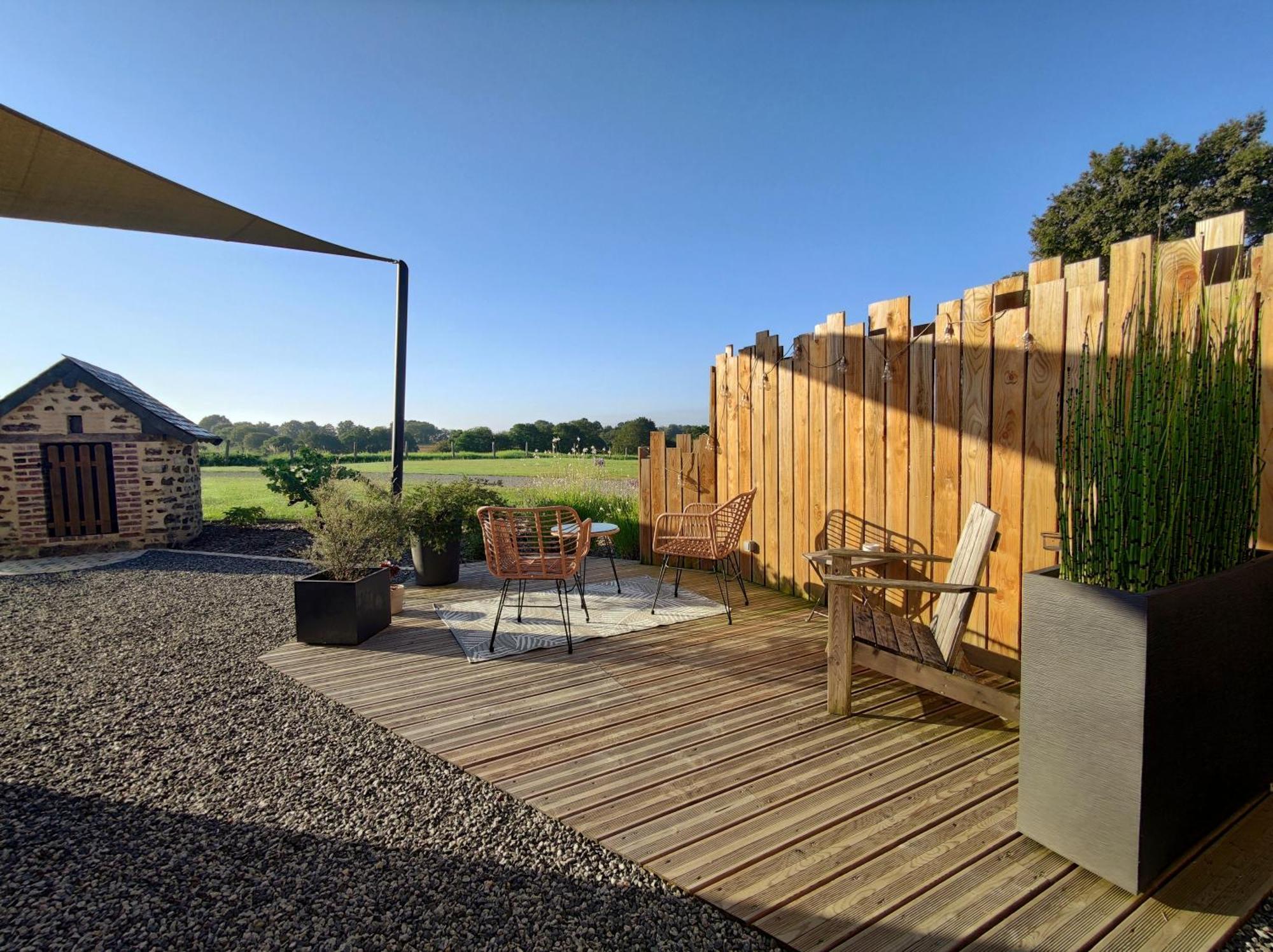 La Douce Halte - Gites Avec Spa Ou Sauna Saint-Ouen-Des-Toits Экстерьер фото